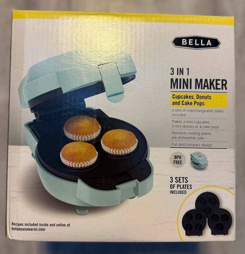 Bella 3-in-1 Mini Maker for Cupcakes, Donuts, and Cake Pops - Mint Green